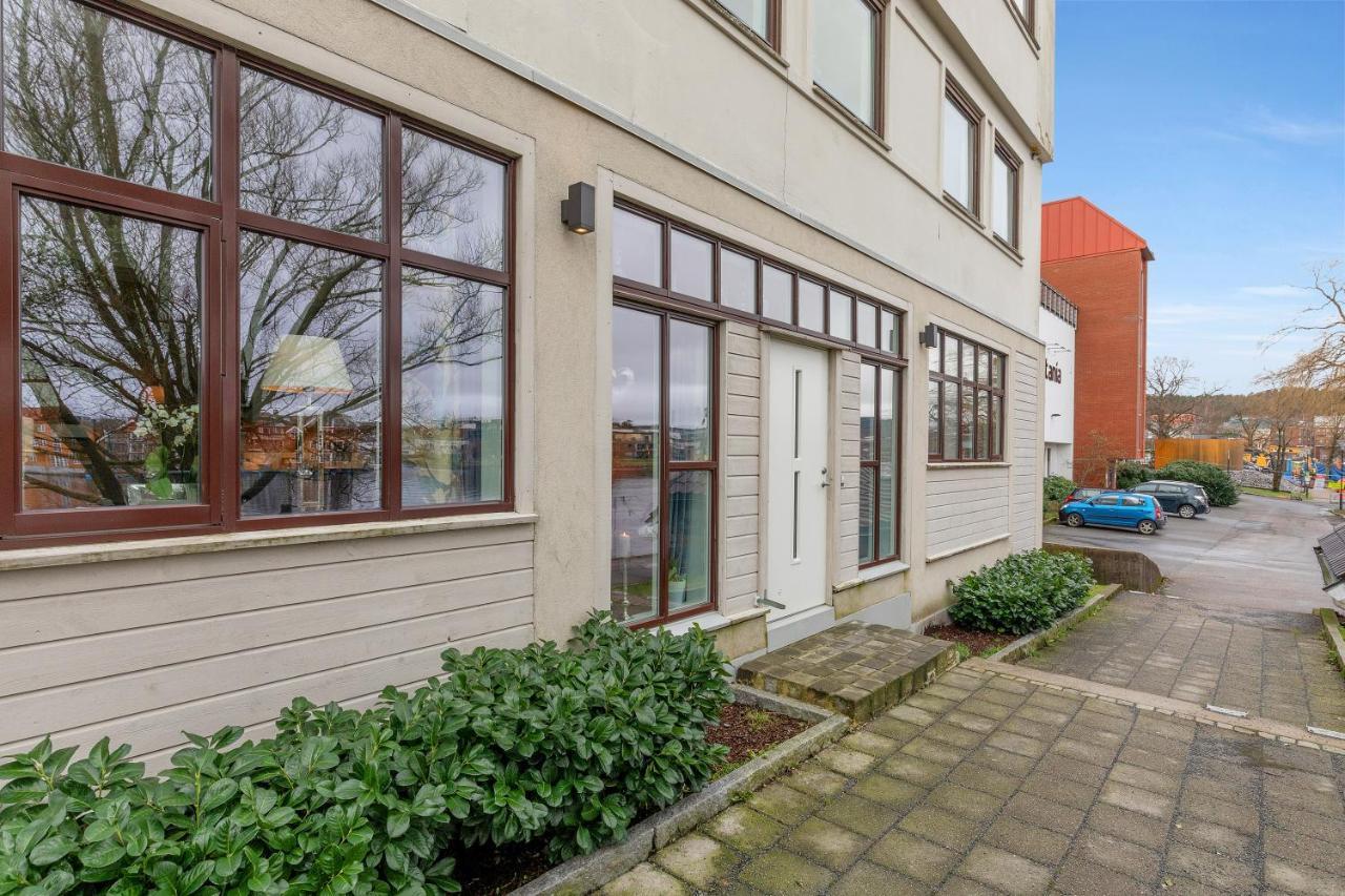 Stylish Apartment With Beautiful Views Of The River, Beach Nearby Kristiansand Exteriér fotografie